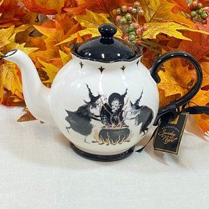 Potter’s Studio Witch’s Brew Halloween Teapot Witch Coven New Decor Spooky Night